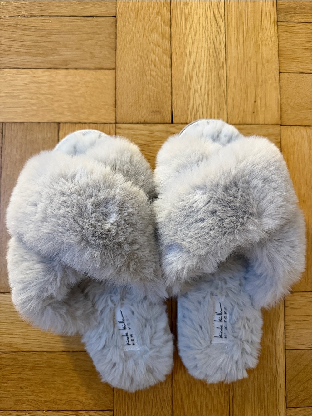 Nicole Miller New York sandals flip flops